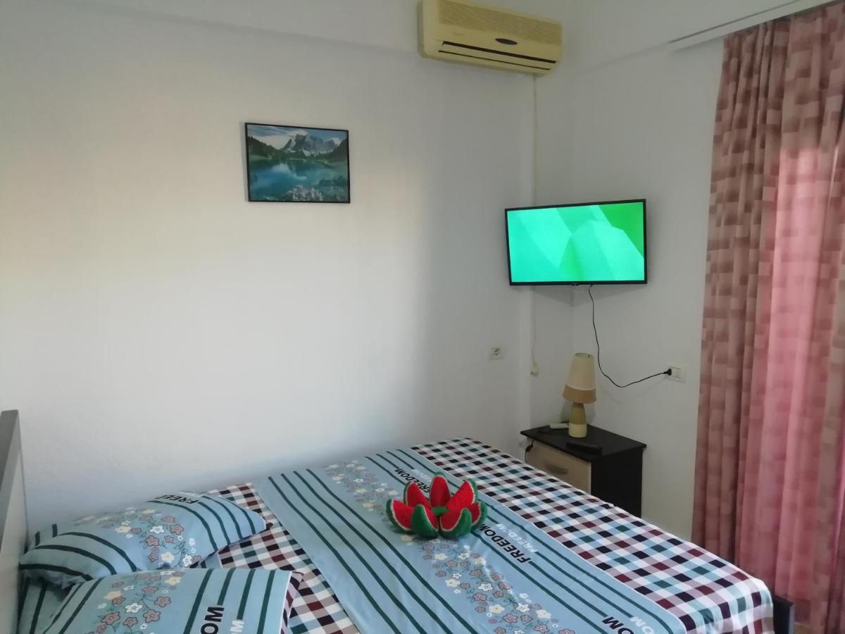 Jonny Guesthouse Ksamil Exterior photo